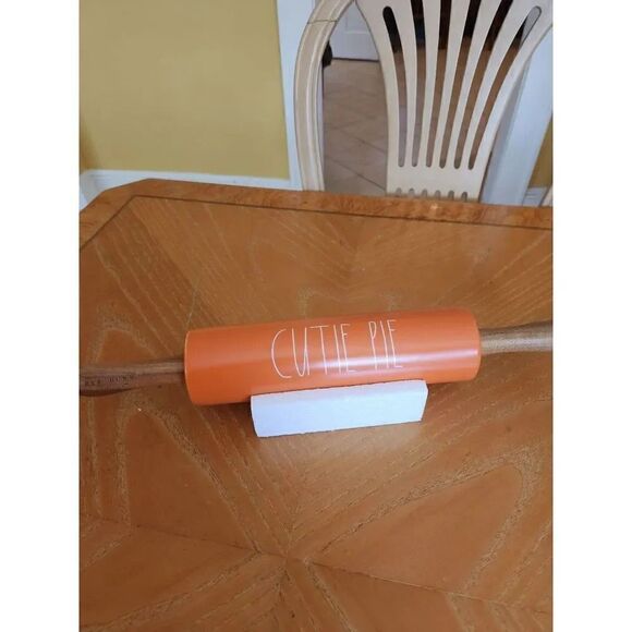 Rae Dunn CUTIE PIE orange rolling pin - Picture 4 of 4